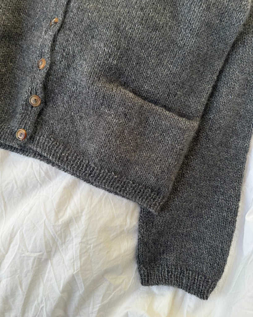Liggende grå Copenhagen Cardigan