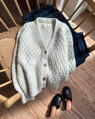 Liggende grå Jenny Jacket V-neck