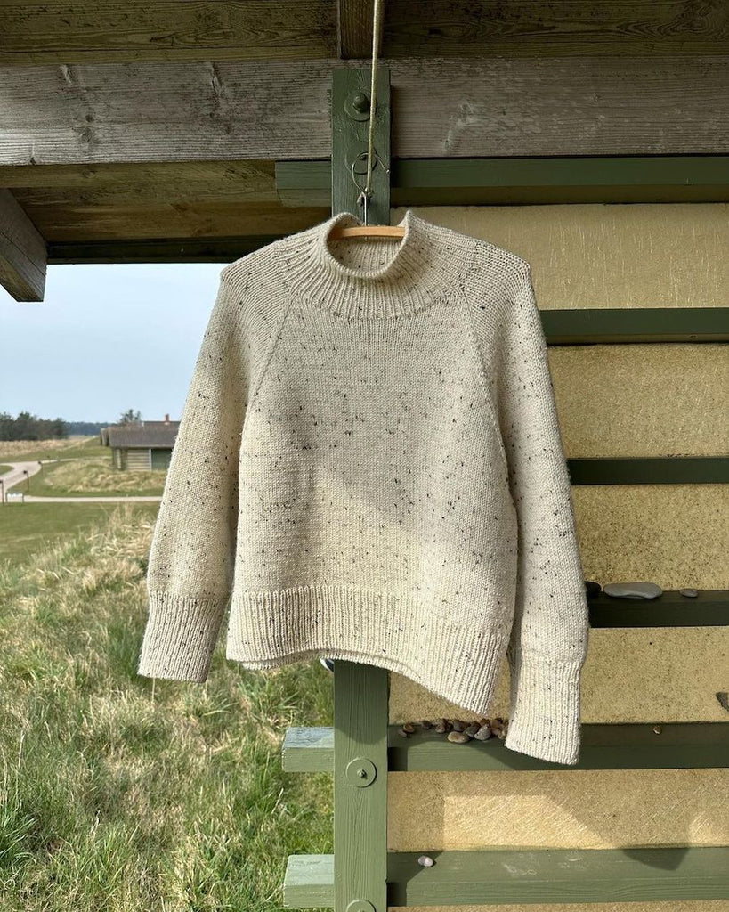 Hvid Louvre Sweater på bøjle