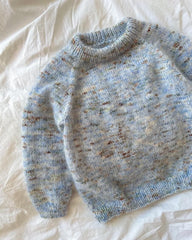 Liggebillede af nistret lyseblå Monday Sweater Junior 