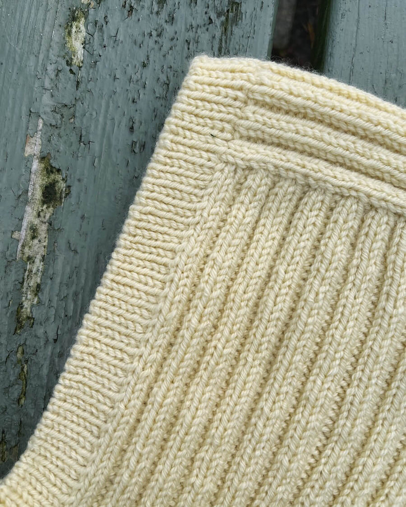 Detaljebillede af gul Sunday Balaclava 
